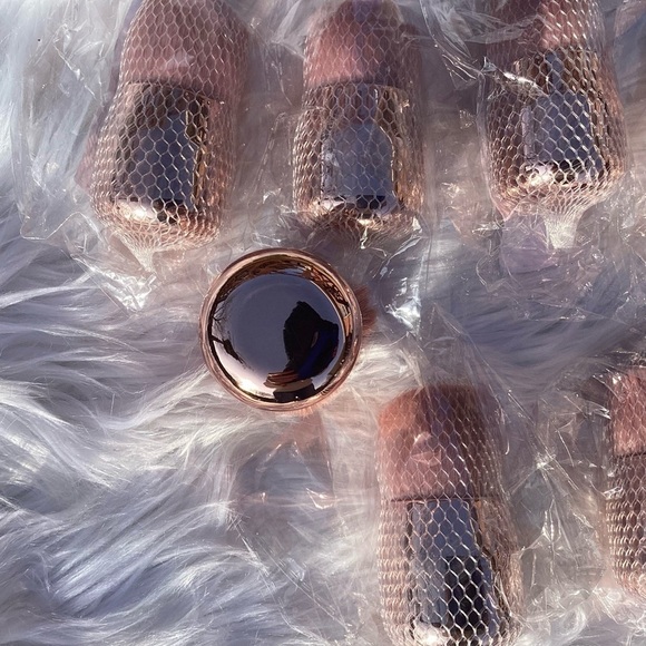 NEW Kabuki Makeup Brush Pink Travel Brush - Picture 2 of 7